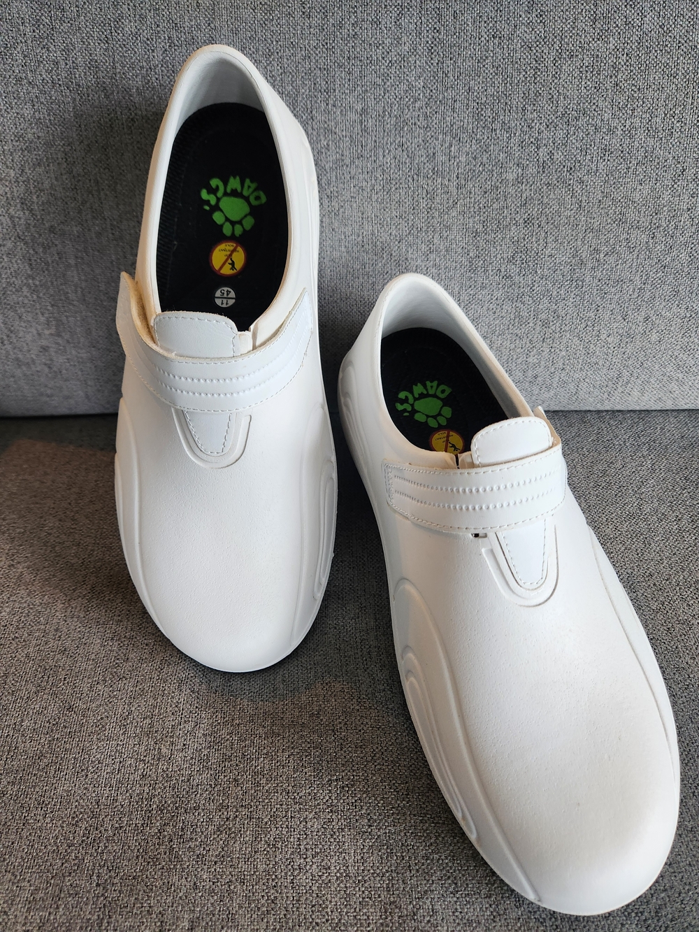 Dawgs Men's White Slip-On Comfort Loafers SIZE 11